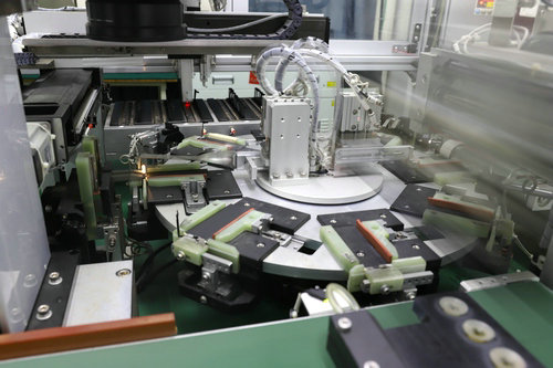一块优质的德基电池是怎么诞生的？——探秘高端电池制造的匠心之旅